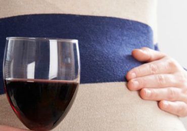 vrouwen-weerstaan-alcohol-tijdens-zwangerschap