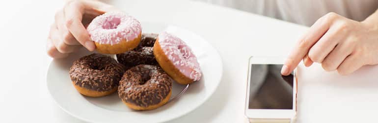 malbouffe-prospere-reseaux-sociaux-adolescents