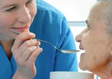 obesite-seniors-risque-autonomie