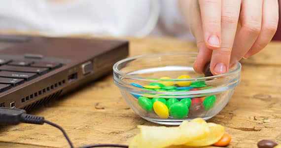 impulsivite-snacking-adolescents