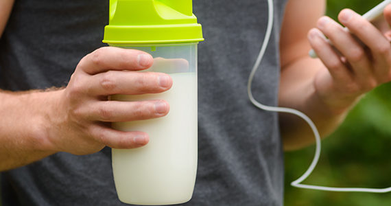 alimentation-sportif-poudres-proteinees