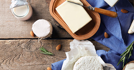 produits-laitiers-fromages-table
