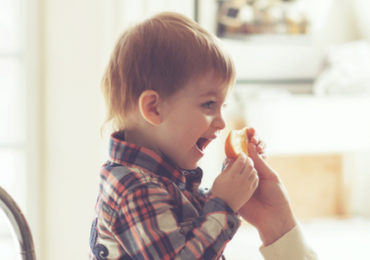 enfant-maman-alimentation