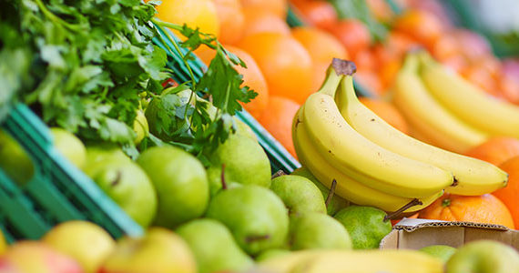 etalage-fruits-legumes-supermarché