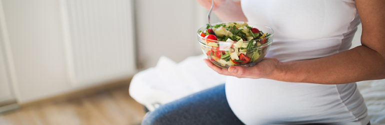 femme-enceinte-bol -crudites