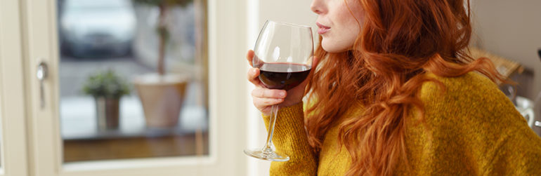 femme-verre-vin-rouge