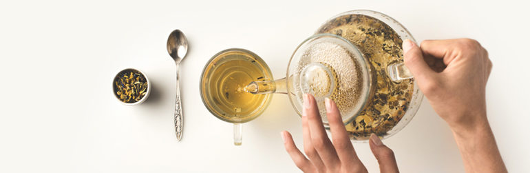 femme-the-tasse