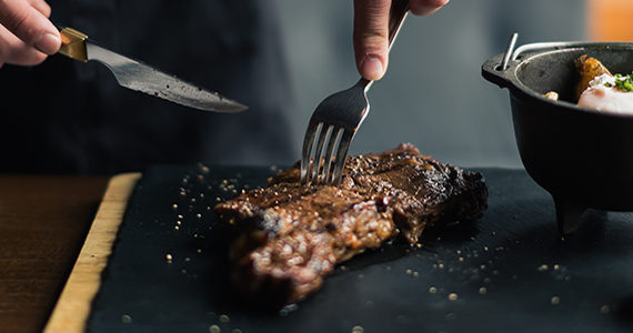 homme-steak-consommation-viande