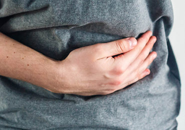 homme-troubles-gastro-intestinaux