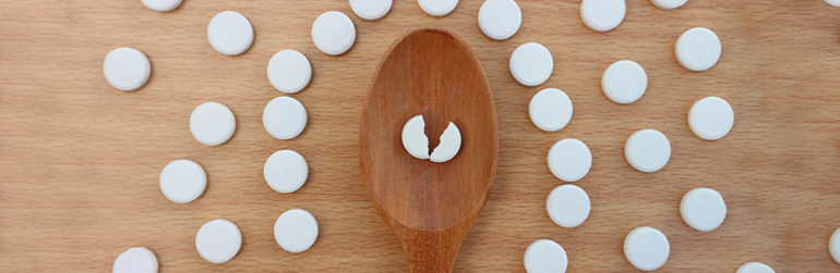 pilules-cuillère-bois-nutraceutiques