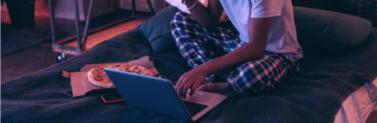 lumiere-bleue-grignoter-soir