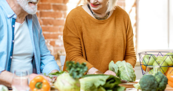 exces-poids-apres-60-ans-vieillir-cerveau