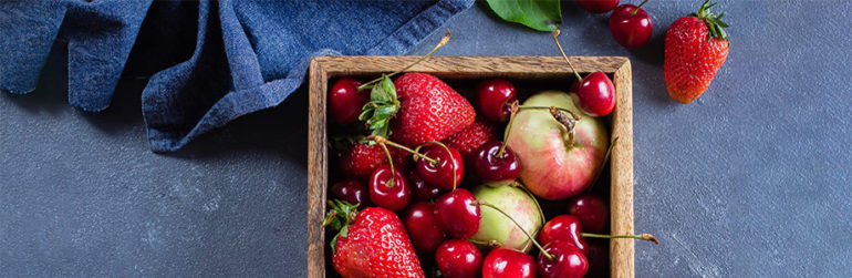 melange-fraises-cerises-pommes-bio