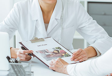 diabète personnes âgées médecin communication traitement, diabetes ouderen arts communicatie bijwerkingen behandeling