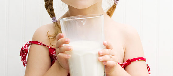obesite-lenfant-lait-lait-entier-ecreme-light-allege