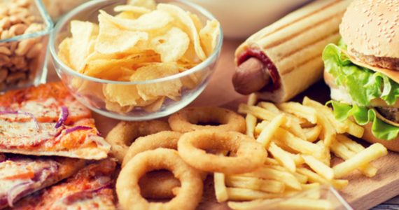 aliments-ultra-transformes-coutent-moins-cher