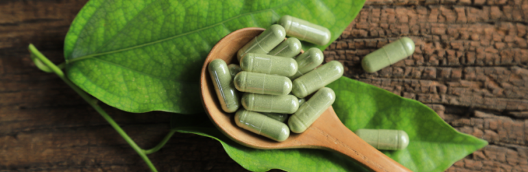 complements-alimentaires-base-plantes-clin-oeil